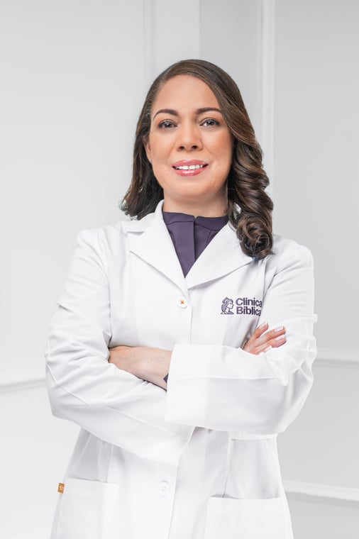 Adriana Vargas 3