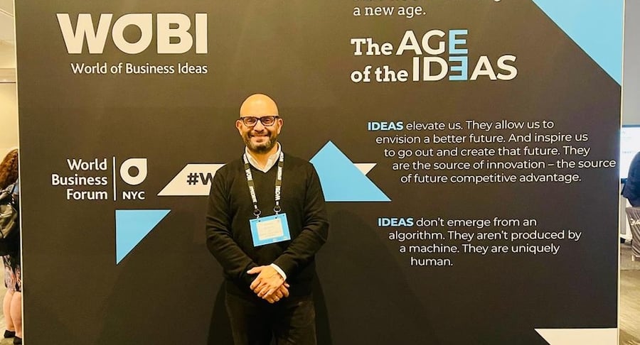 Gerardo Sánchez, director general del Hospital Clínica Bíblica, participa en el evento WOBI del Foro Mundial de Negocios.