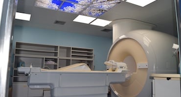 Nuevo equipo de resonancia magnética Philips Ingenia de 1.5 tesla en el Hospital Clínica Bíblica, diseñado para mayor comodidad y nitidez de imagen.