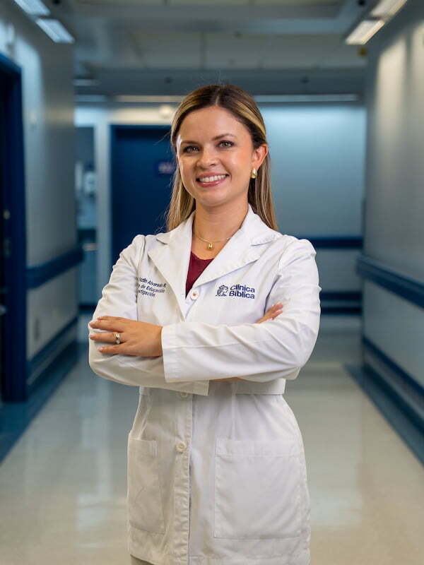 Dra. Yazlin Alvarado Rodríguez