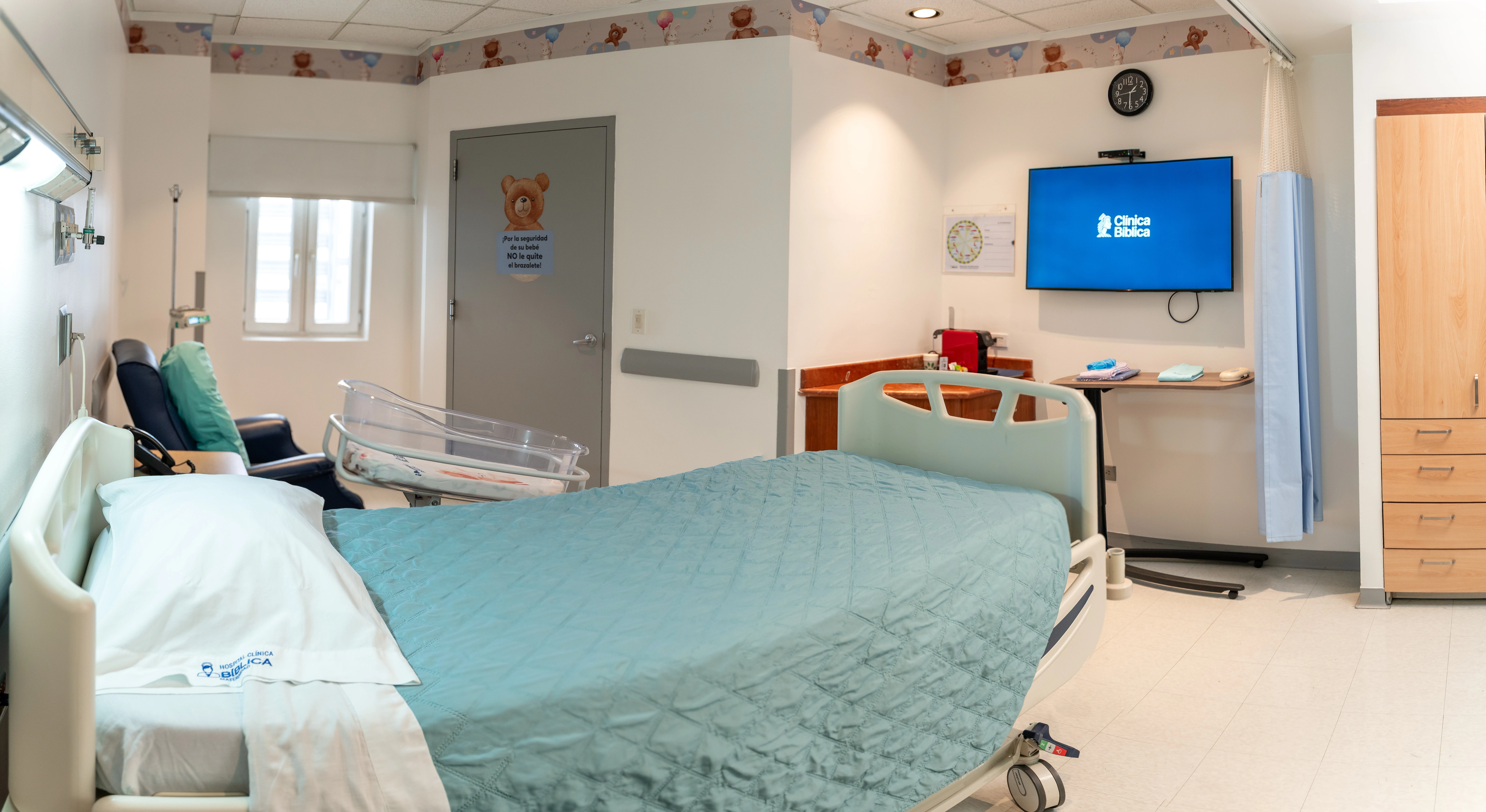 Maternidad en Clínica Bíblica: atención integral,tecnología avanzada y nueva sede ALESTE para un nacimiento seguro en Costa Rica