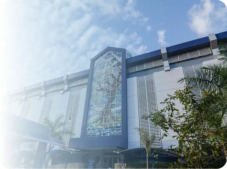 hero-edificio-cielo-azul