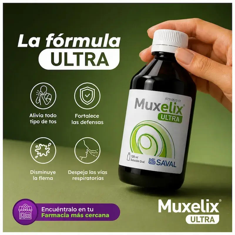 Publicidad de Muxelix Ultra que muestra una mano sosteniendo el frasco de solución oral sobre un fondo verde. Incluye iconos con beneficios como aliviar la tos, despejar vías respiratorias y disminuir la flema, junto al logotipo de Laboratorios Saval.