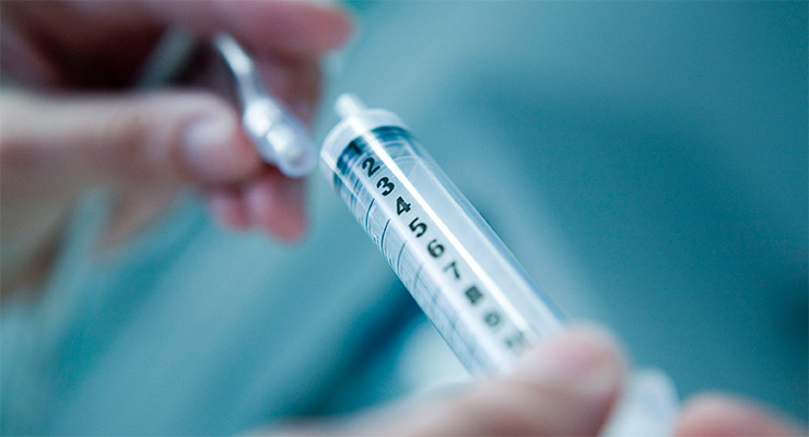 ¡No se asuste! La vacuna contra la influenza le puede causar efectos secundarios