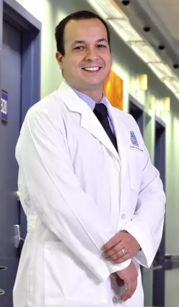 Dr. Carlos Campos Goussen - Especialista en Gastroenterología - Hospital Clínica Bíblica