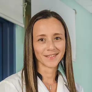 Dra. Marcia Solano Ortíz - Especialista en Pediatría - Hospital Clínica Bíblica