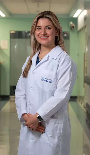 Dra. María Fernanda Murillo Castro - Especialista en Farmacia - Hospital Clínica Bíblica