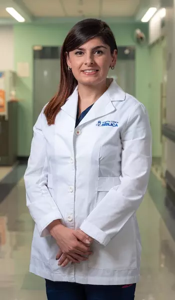 Dra. Mariela Alpízar Rojas - Especialista en Farmacia - Hospital Clínica Bíblica
