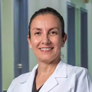 Dra. Samantha Naranjo Galloni - Especialista en Dermatología - Hospital Clínica Bíblica