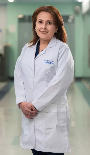 Dra. Xinia Porras Sánchez - Especialista en Microbiología - Hospital Clínica Bíblica