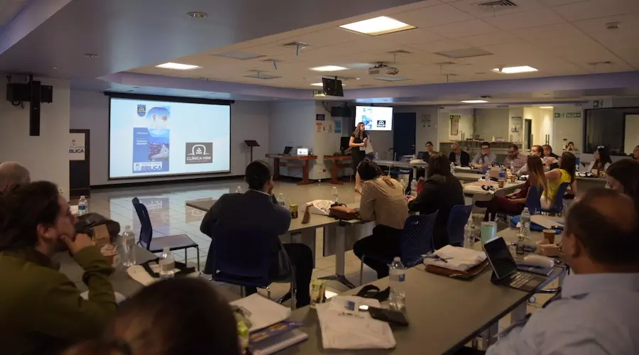 Clínica de Hernias del Hospital Clínica Bíblica: mezcla perfecta entre ayuda social y actualización académica