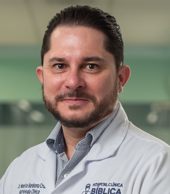 Dr. Mauricio Barahona Cruz
