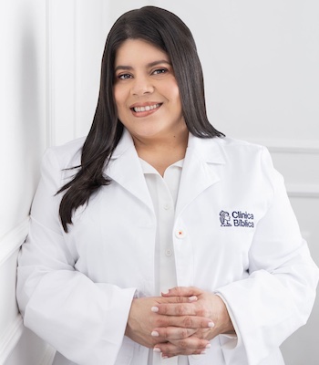 Dra. Adriana González Rojas - Especialista en Pediatría - Hospital Clínica Bíblica