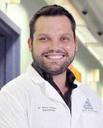 Dr. Alberto González Arrieta - Especialista en Odontología - Hospital Clínica Bíblica