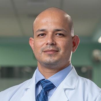 Dr. Álvaro Quesada Chaves - Especialidad en Ortopedia y Traumatología - Hospital Clínica Bíblica