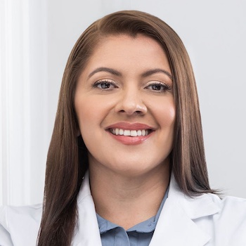 Dra. Ana Yanci Cascante Quirós - Especialista en Vascular Periférico - Hospital Clínica Bíblica