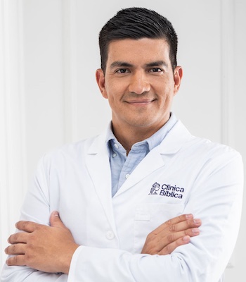 Dr. Adrián Zuñiga Blanco - Especialista en Ortopedia y Traumatología - Hospital Clínica Bíblica