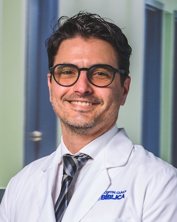 Dr. Daniel Fernández Trujillo - Especialista Cirugía Oral y Maxilofacial  - Hospital Clínica Bíblica