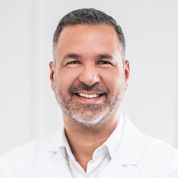 Dr. Erick Solano Abarca - Especialista en Medicina Deportiva Ortopédica - Hospital Clínica Bíblica