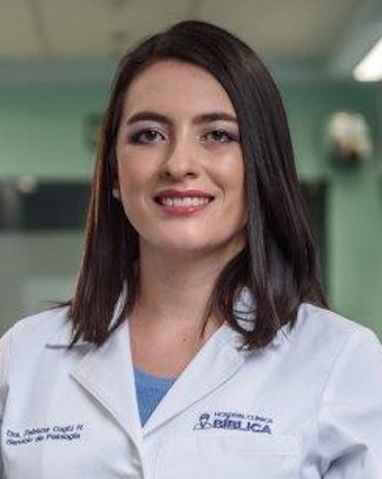 Dra. Fabiana Coghi Reyes - Especialista en Patología - Hospital Clínica Bíblica