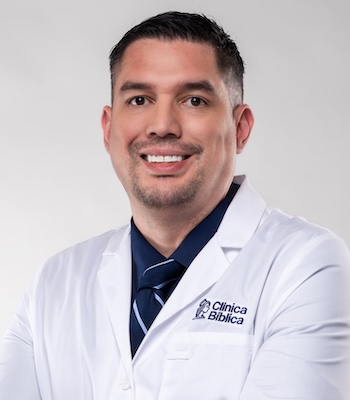 Dr. Iván Méndez Mesén - Especialista en Medicina Interna - Hospital Clínica Bíblica