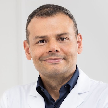 Dr. Juan Carlos Gómez Quesada - Especialista en Ortopedia y Traumatología - Hospital Clínica Bíblica