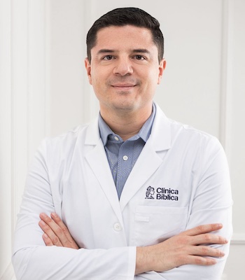 Dr. David Brenes Gutiérrez, Especialista en Vascular Periférico - Hospital Clínica Bíblica