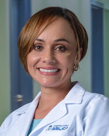Dra. Karla Andrea Arias Varela - Especialista en Dermatología - Hospital Clínica Bíblica