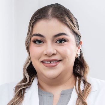 Dra. Lizza Mora Rojas - Especialista en Ortopedia y Traumatología - Hospital Clínica Bíblica