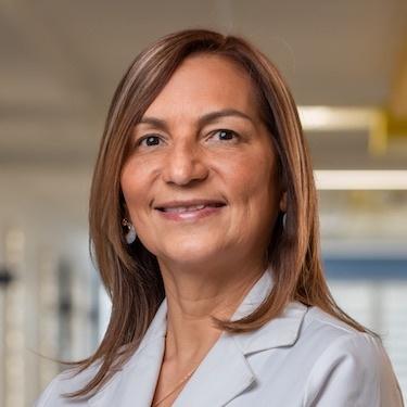 Dra. Lucía Sandoval Chaves - Especialidad en Ginecología y Obstetricia - Hospital Clínica Bíblica