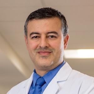 Dr. Mauricio Quesada Rosales - Especialidad en Geriatría y Gerontología - Hospital Clínica Bíblica