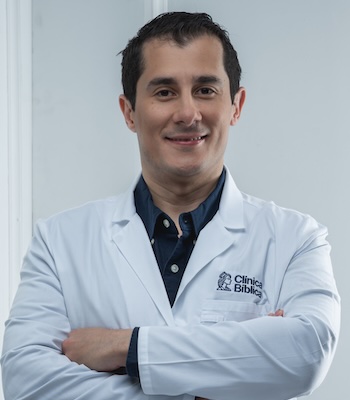 Dr. Manrique Córdoba Quirós, Especialista en Oftalmología - Hospital Clínica Bíblica