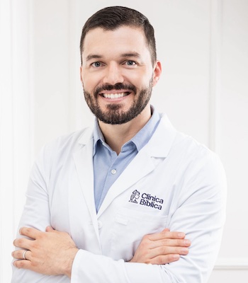 Dr. Raúl Alfaro Piedra - Especialista en Ginecología y Obstetricia - Hospital Clínica Bíblica