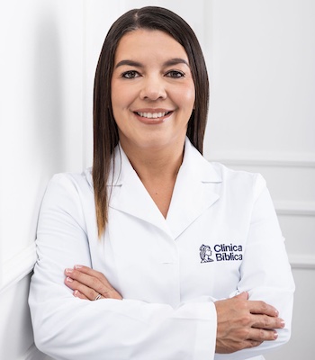 Dra. Yendri Moreno Cordero - Especialista en Geriatría y Gerontología - Hospital Clínica Bíblica