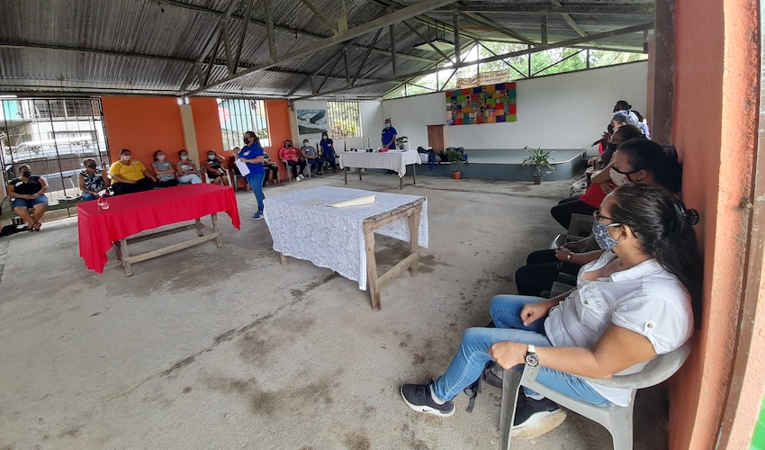 Mujeres en condición vulnerable reciben atención integral en la comunidad de Sarapiquí