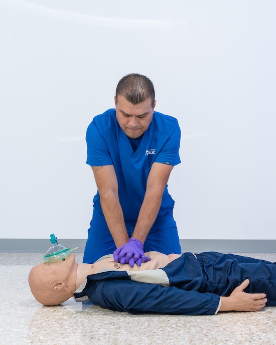 Curso de RCP Salvacorazones DEA - Hospital Clínica Bíblica