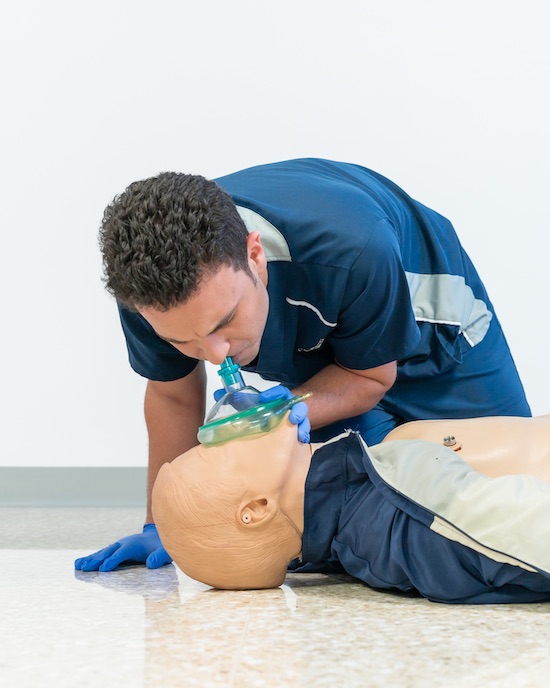 Curso de Primeros Auxilios - Hospital Clínica Bíblica